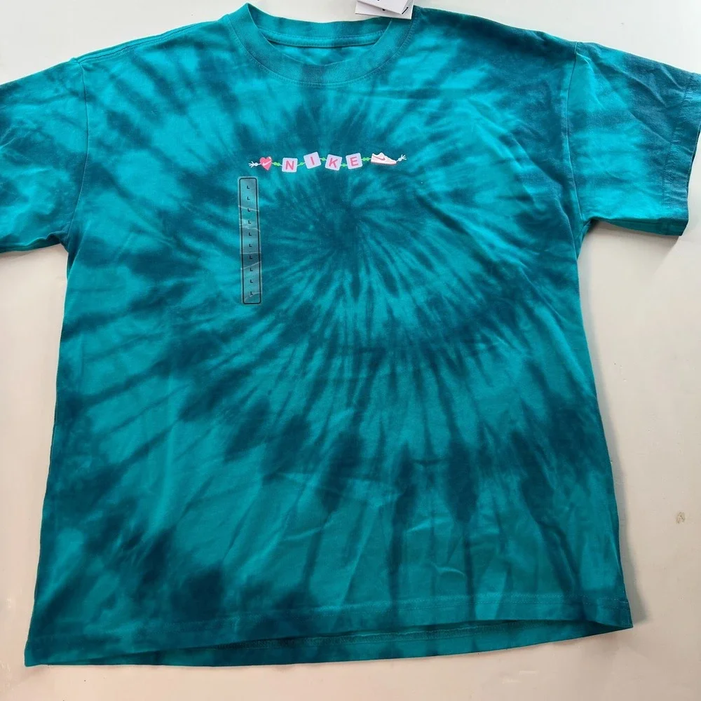 Nike Kids T-Shirt Size L Blue Short Sleeve Sport Casual Spiral Dye Loose Fit NWT